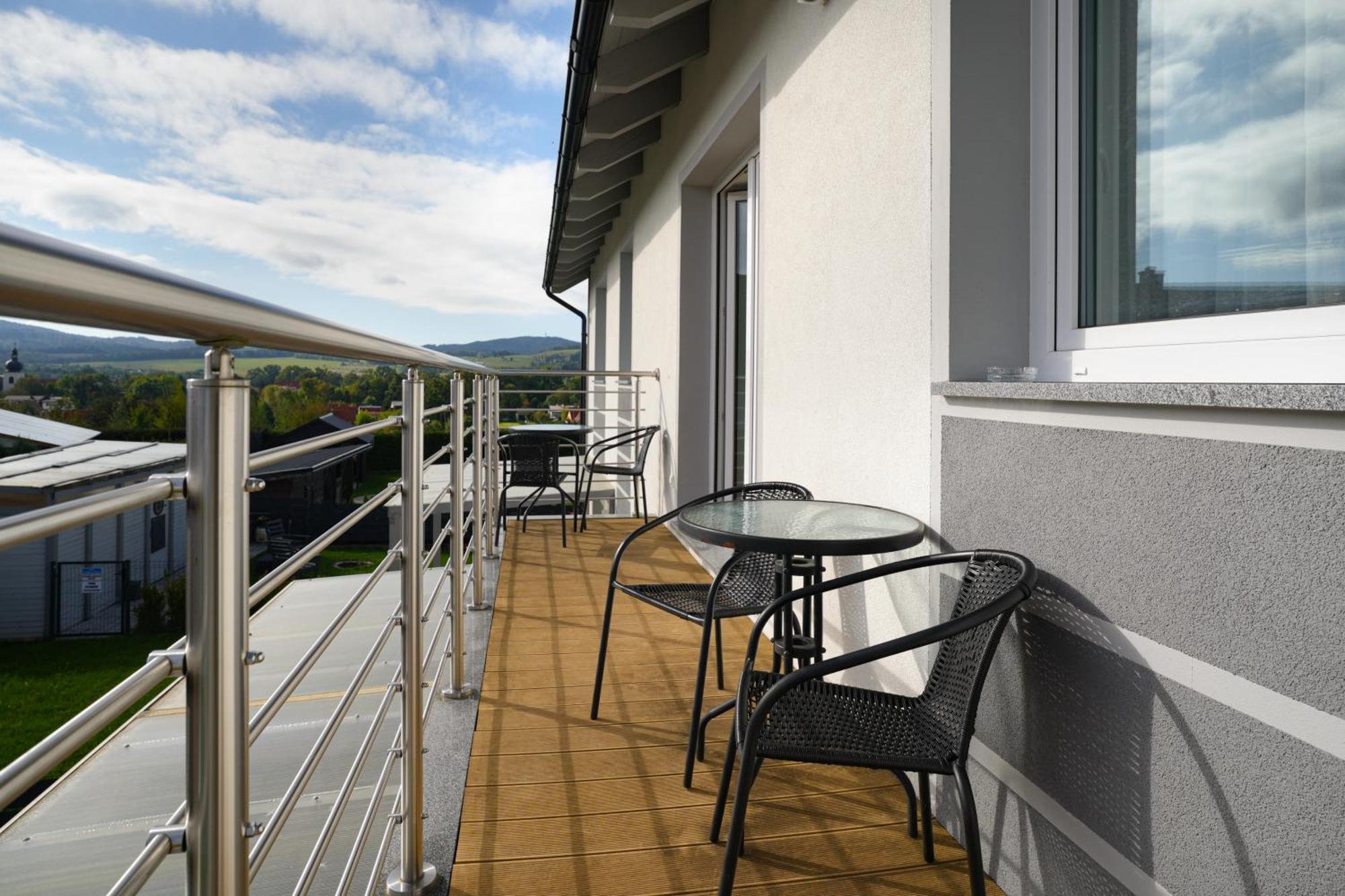 Apartamenty "La Villa" Superior II Z Dwoma Sypialniami, Balkonem, Parkingiem, Blisko Centrum Kudowa Zdroj Exterior photo
